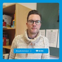 Motiv #ImpfenSchützt, „Sebastian Poweleit“ (UK|BG)